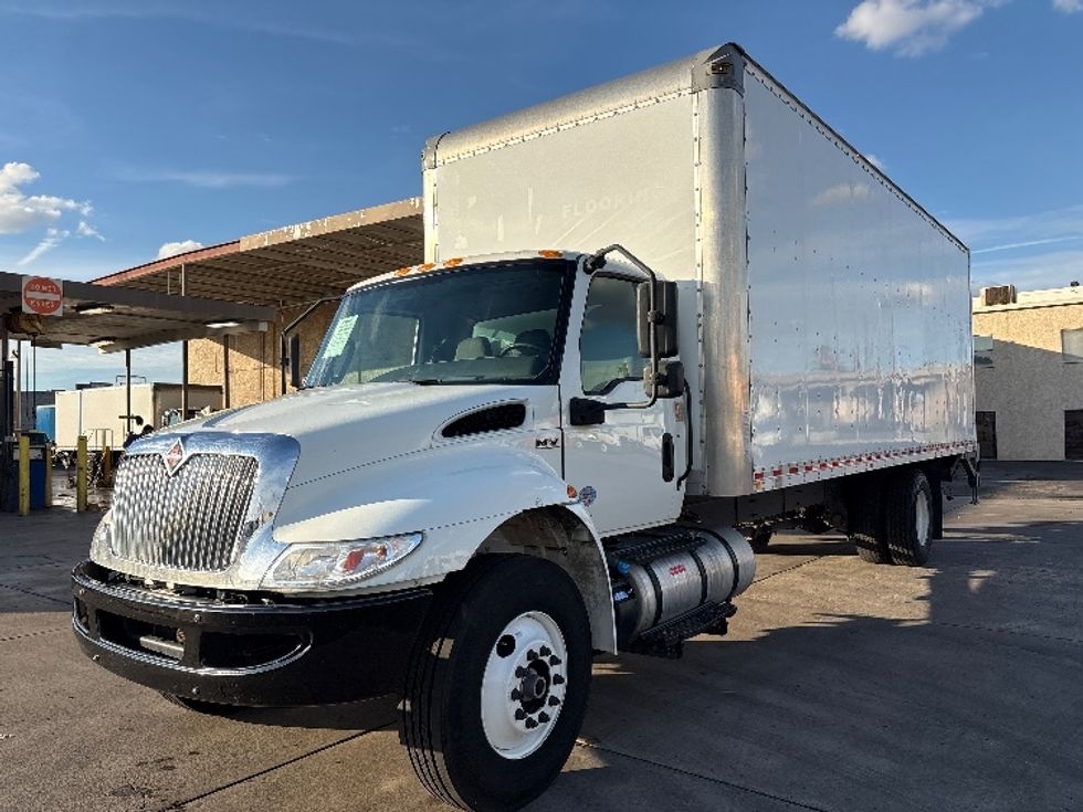 Medium Duty Box Truck-Light and Medium Duty Trucks-International-2021-MV607-Phoenix-AZ-179,832\n\t\tmiles-$ 51,250 - Image 3