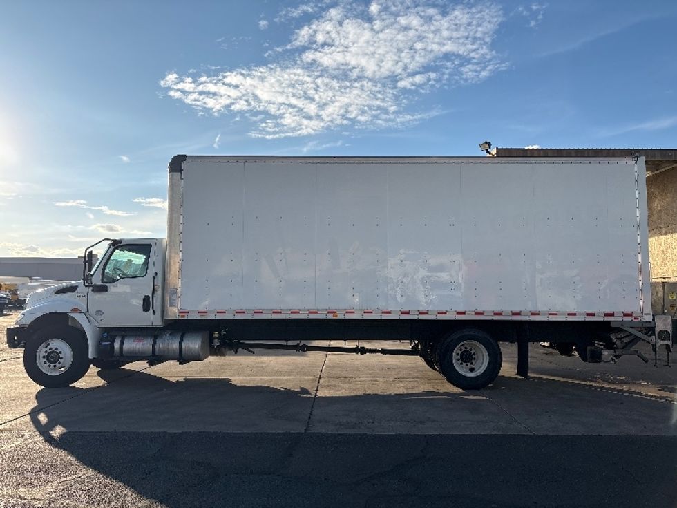 Medium Duty Box Truck-Light and Medium Duty Trucks-International-2021-MV607-Phoenix-AZ-179,832\n\t\tmiles-$ 51,250 - Image 4