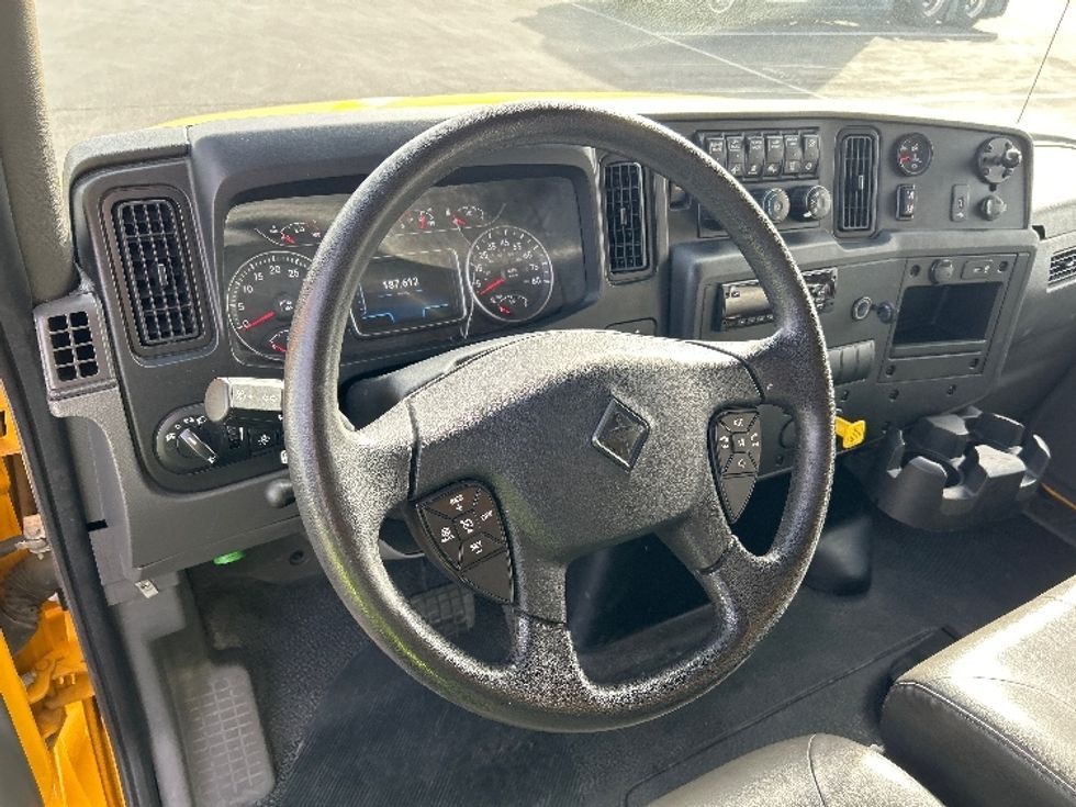 Medium Duty Box Truck-Light and Medium Duty Trucks-International-2021-MV607-Phoenix-AZ-187,613\n\t\tmiles-$ 44,000 - Image 16