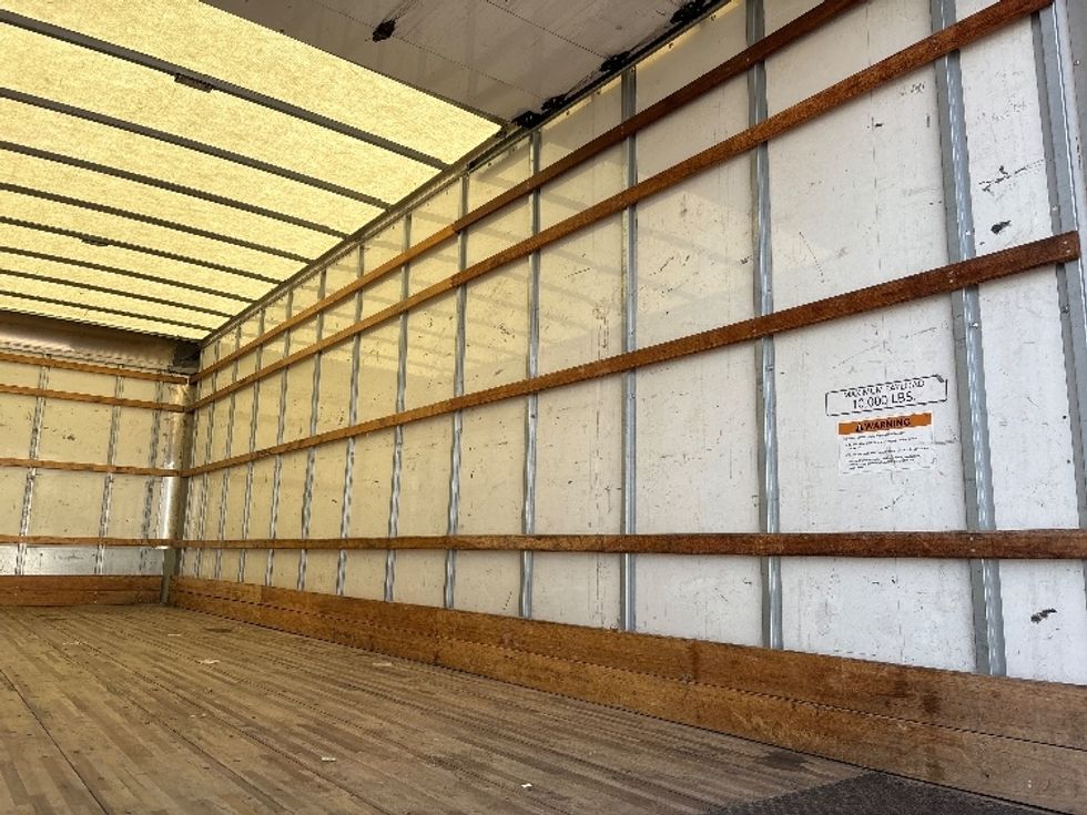 Medium Duty Box Truck-Light and Medium Duty Trucks-International-2021-MV607-Phoenix-AZ-188,638\n\t\tmiles-$ 44,000 - Image 12