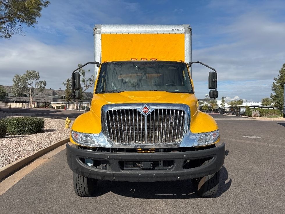 Medium Duty Box Truck-Light and Medium Duty Trucks-International-2021-MV607-Phoenix-AZ-188,638\n\t\tmiles-$ 44,000 - Image 2