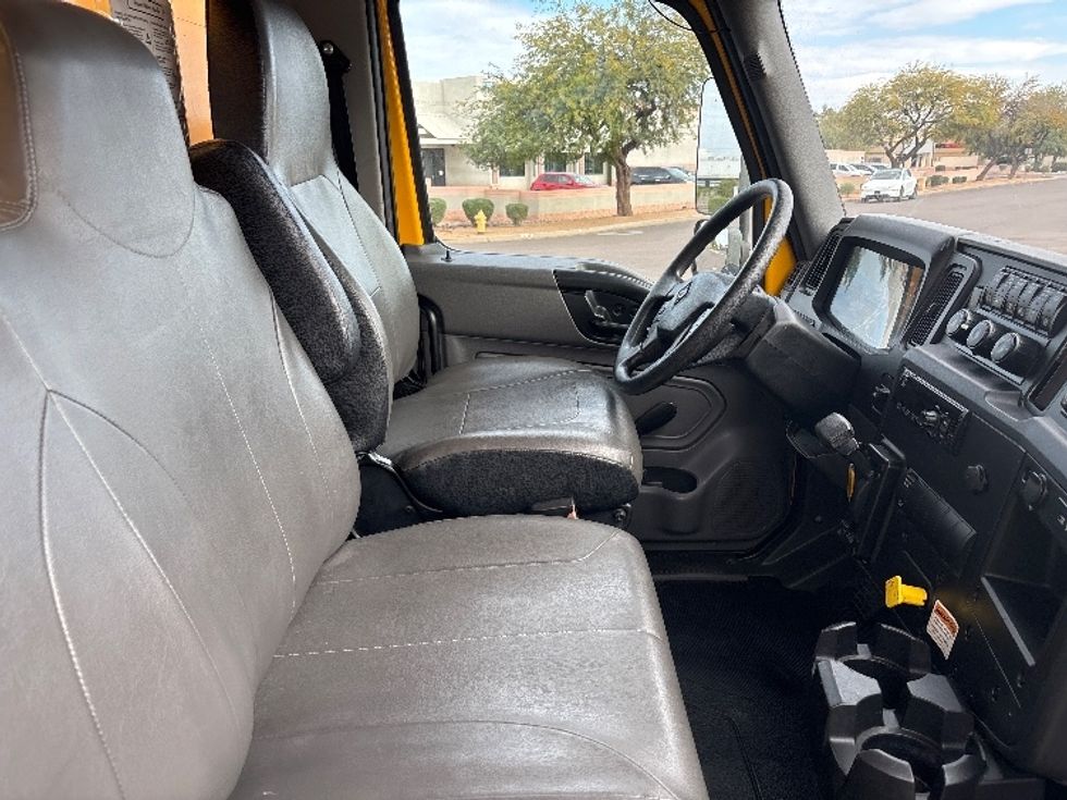 Medium Duty Box Truck-Light and Medium Duty Trucks-International-2021-MV607-Phoenix-AZ-188,638\n\t\tmiles-$ 44,000 - Image 22