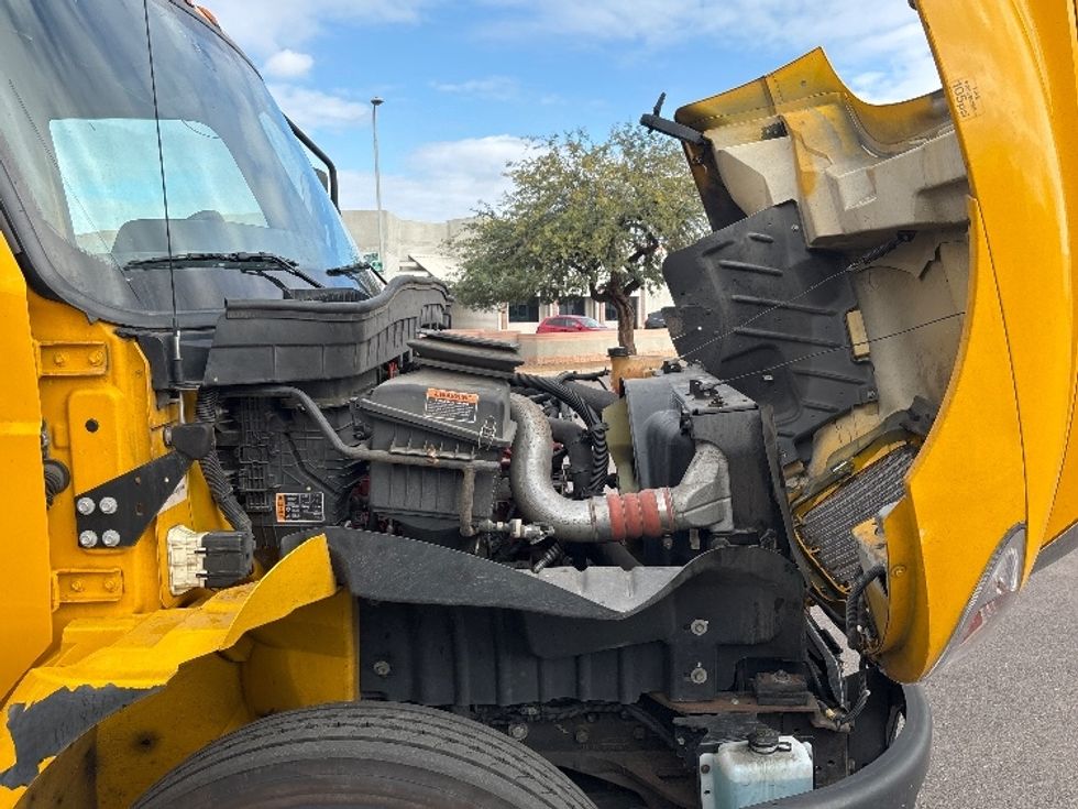 Medium Duty Box Truck-Light and Medium Duty Trucks-International-2021-MV607-Phoenix-AZ-188,638\n\t\tmiles-$ 44,000 - Image 23
