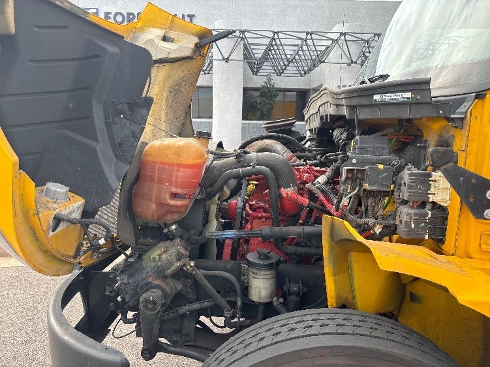 Medium Duty Box Truck-Light and Medium Duty Trucks-International-2021-MV607-Phoenix-AZ-188,638\n\t\tmiles-$ 44,000 - Image 24