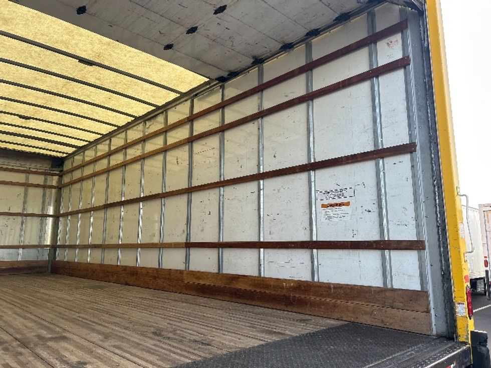 Medium Duty Box Truck-Light and Medium Duty Trucks-International-2021-MV607-Phoenix-AZ-197,002\n\t\tmiles-$ 42,750 - Image 11
