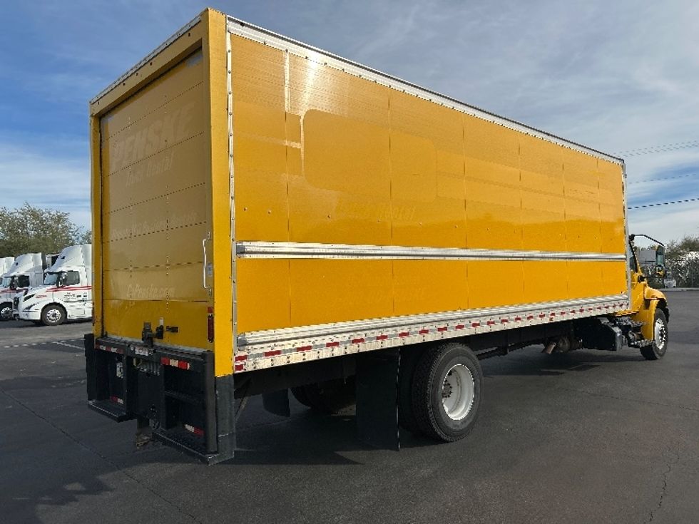 Medium Duty Box Truck-Light and Medium Duty Trucks-International-2021-MV607-Phoenix-AZ-197,002\n\t\tmiles-$ 42,750 - Image 12