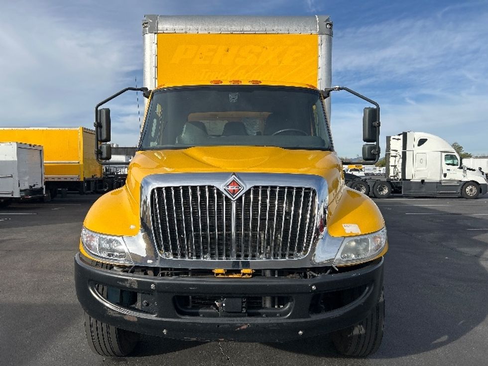 Medium Duty Box Truck-Light and Medium Duty Trucks-International-2021-MV607-Phoenix-AZ-197,002\n\t\tmiles-$ 42,750 - Image 2