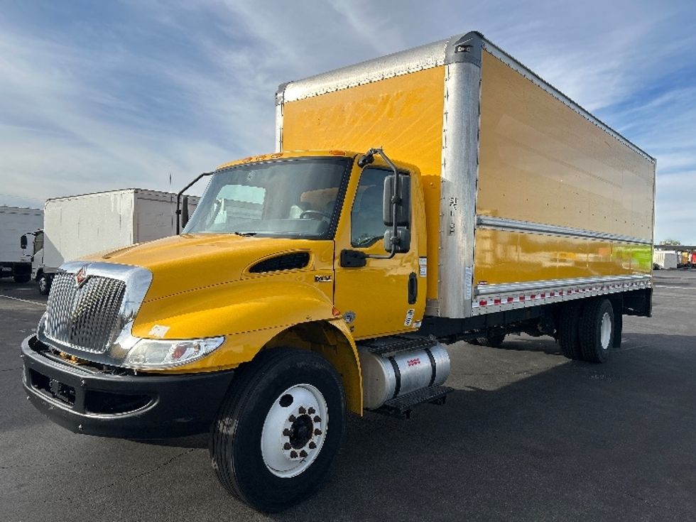 Medium Duty Box Truck-Light and Medium Duty Trucks-International-2021-MV607-Phoenix-AZ-197,002\n\t\tmiles-$ 42,750 - Image 3