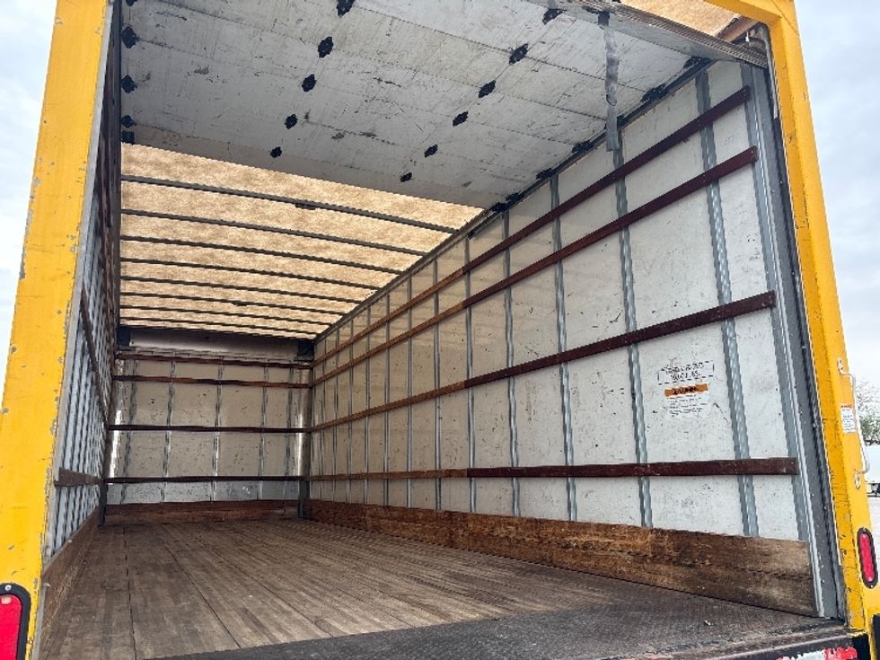 Medium Duty Box Truck-Light and Medium Duty Trucks-International-2021-MV607-Phoenix-AZ-201,046\n\t\tmiles-$ 42,000 - Image 12