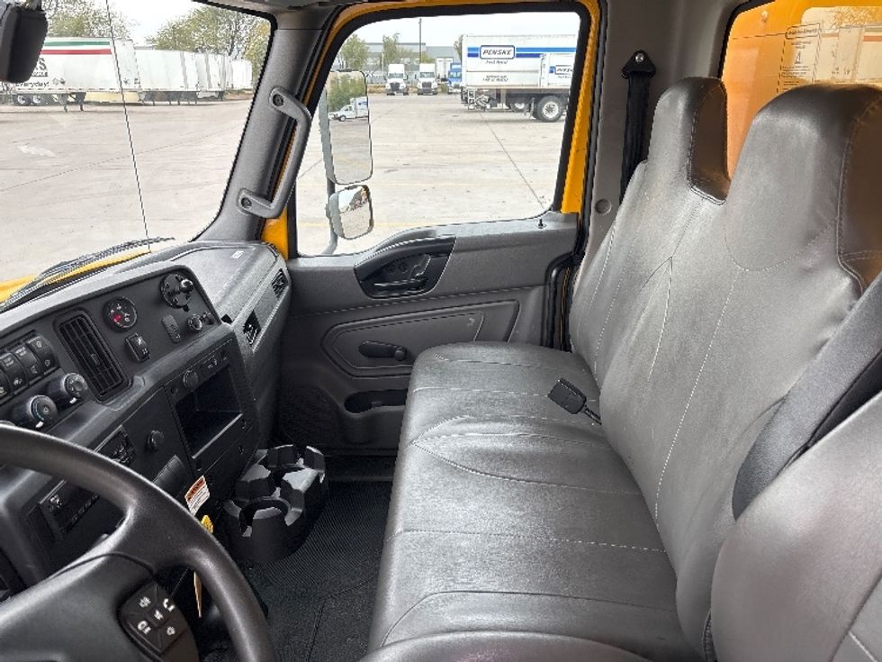 Medium Duty Box Truck-Light and Medium Duty Trucks-International-2021-MV607-Phoenix-AZ-201,046\n\t\tmiles-$ 42,000 - Image 19