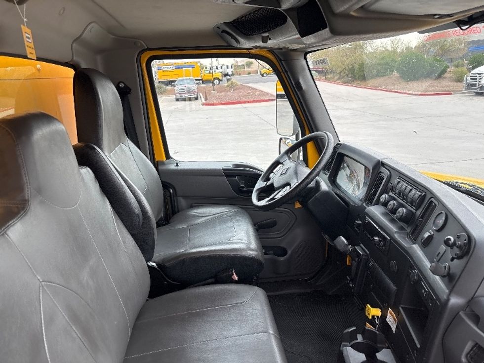 Medium Duty Box Truck-Light and Medium Duty Trucks-International-2021-MV607-Phoenix-AZ-201,046\n\t\tmiles-$ 42,000 - Image 22