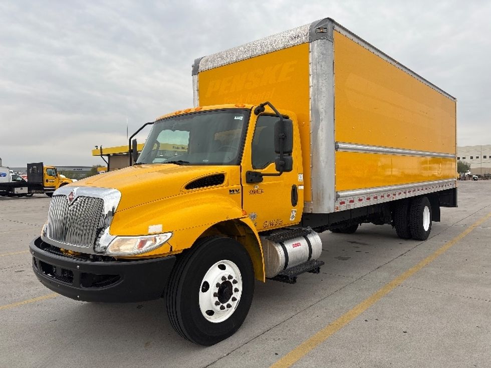 Medium Duty Box Truck-Light and Medium Duty Trucks-International-2021-MV607-Phoenix-AZ-201,046\n\t\tmiles-$ 42,000 - Image 3