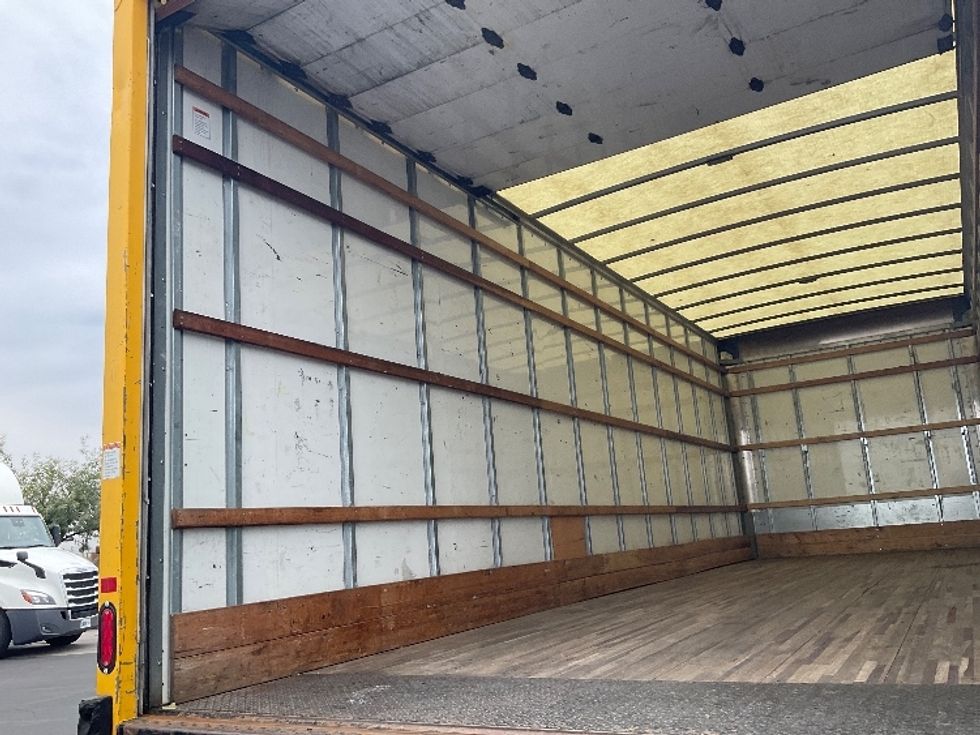 Medium Duty Box Truck-Light and Medium Duty Trucks-International-2021-MV607-Phoenix-AZ-203,676\n\t\tmiles-$ 41,750 - Image 11