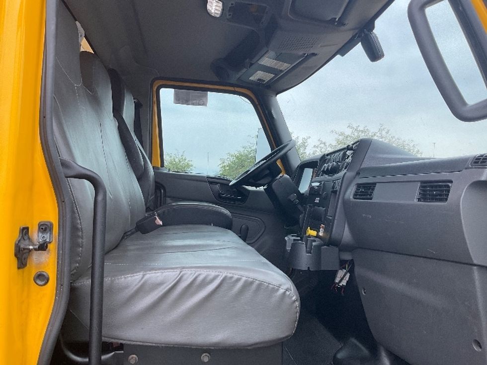 Medium Duty Box Truck-Light and Medium Duty Trucks-International-2021-MV607-Phoenix-AZ-203,676\n\t\tmiles-$ 41,750 - Image 22