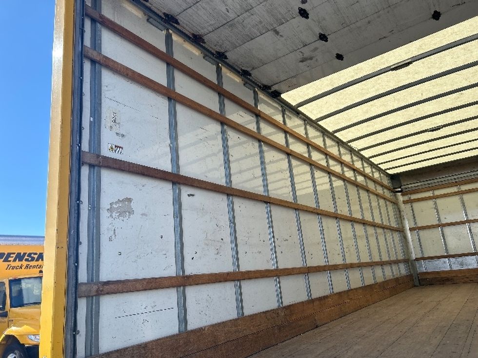 Medium Duty Box Truck-Light and Medium Duty Trucks-International-2021-MV607-Phoenix-AZ-208,408\n\t\tmiles-$ 41,000 - Image 10