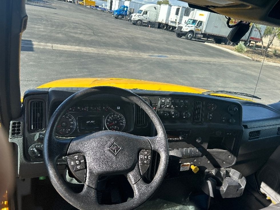 Medium Duty Box Truck-Light and Medium Duty Trucks-International-2021-MV607-Phoenix-AZ-208,408\n\t\tmiles-$ 41,000 - Image 17