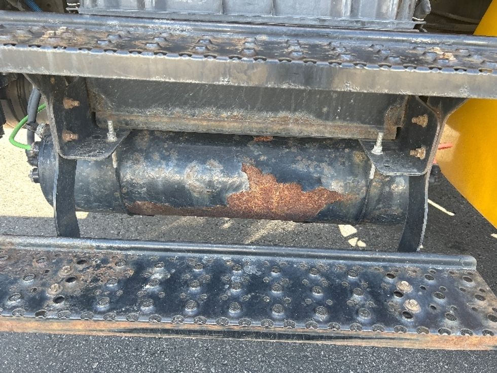 Medium Duty Box Truck-Light and Medium Duty Trucks-International-2021-MV607-Phoenix-AZ-208,408\n\t\tmiles-$ 41,000 - Image 26