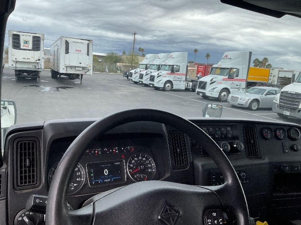 Medium Duty Box Truck-Light and Medium Duty Trucks-International-2021-MV607-Phoenix-AZ-210,128\n\t\tmiles-$ 49,250 - Image 18