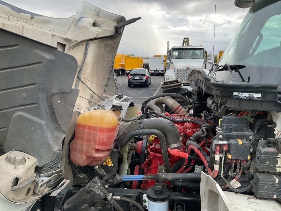 Medium Duty Box Truck-Light and Medium Duty Trucks-International-2021-MV607-Phoenix-AZ-210,128\n\t\tmiles-$ 49,250 - Image 24