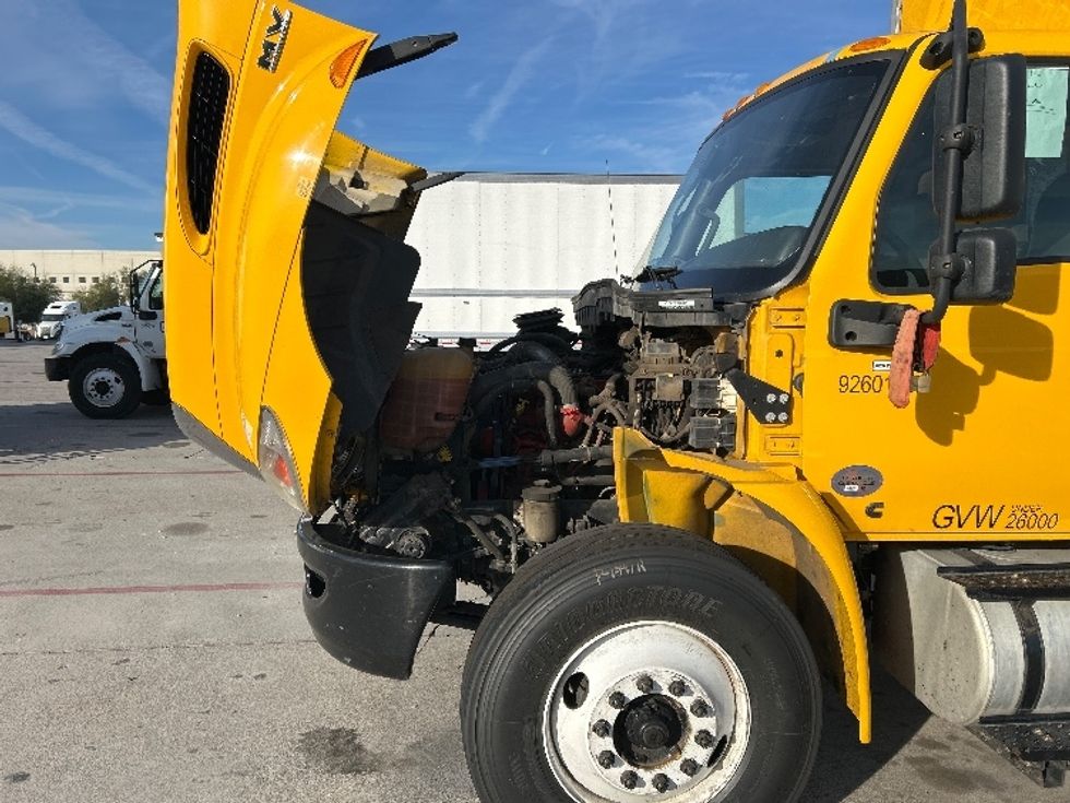 Medium Duty Box Truck-Light and Medium Duty Trucks-International-2021-MV607-Phoenix-AZ-210,225\n\t\tmiles-$ 40,750 - Image 20