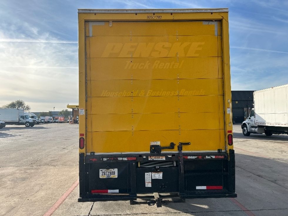 Medium Duty Box Truck-Light and Medium Duty Trucks-International-2021-MV607-Phoenix-AZ-210,225\n\t\tmiles-$ 40,750 - Image 5