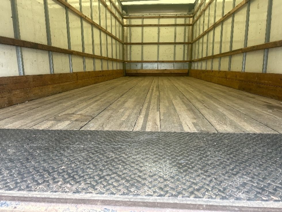 Medium Duty Box Truck-Light and Medium Duty Trucks-International-2021-MV607-Phoenix-AZ-211,364\n\t\tmiles-$ 40,750 - Image 10