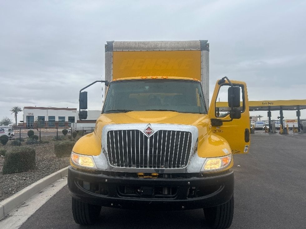 Medium Duty Box Truck-Light and Medium Duty Trucks-International-2021-MV607-Phoenix-AZ-211,364\n\t\tmiles-$ 40,750 - Image 2