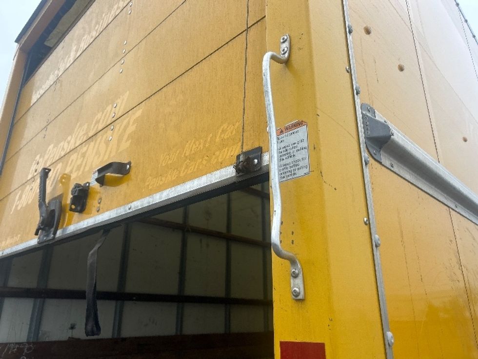 Medium Duty Box Truck-Light and Medium Duty Trucks-International-2021-MV607-Phoenix-AZ-211,364\n\t\tmiles-$ 40,750 - Image 28