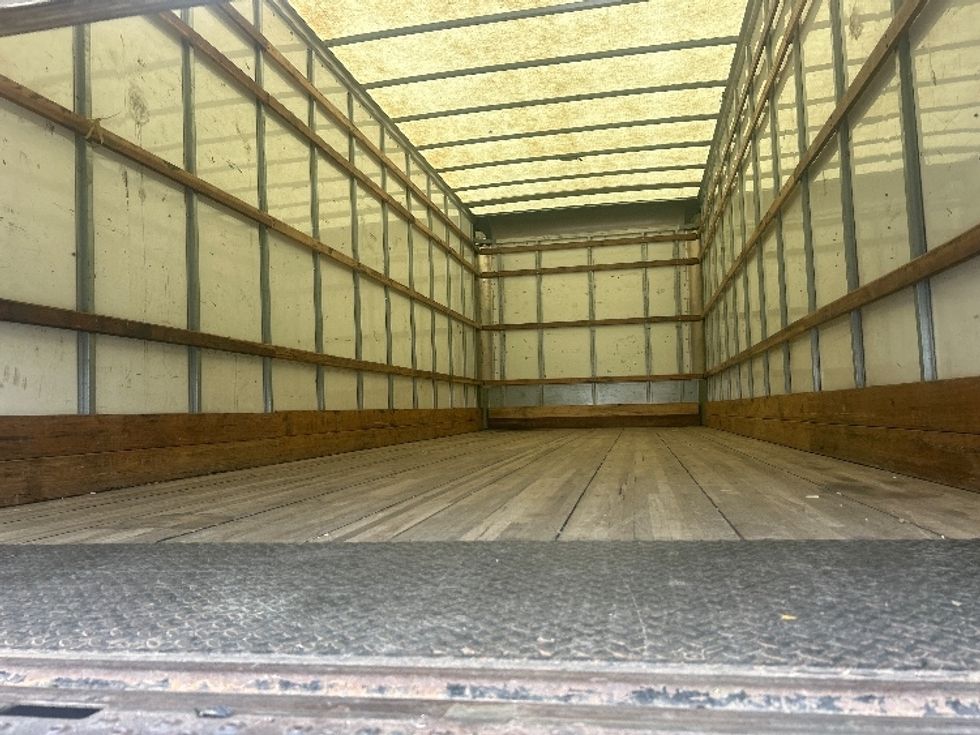 Medium Duty Box Truck-Light and Medium Duty Trucks-International-2021-MV607-Phoenix-AZ-211,364\n\t\tmiles-$ 40,750 - Image 8