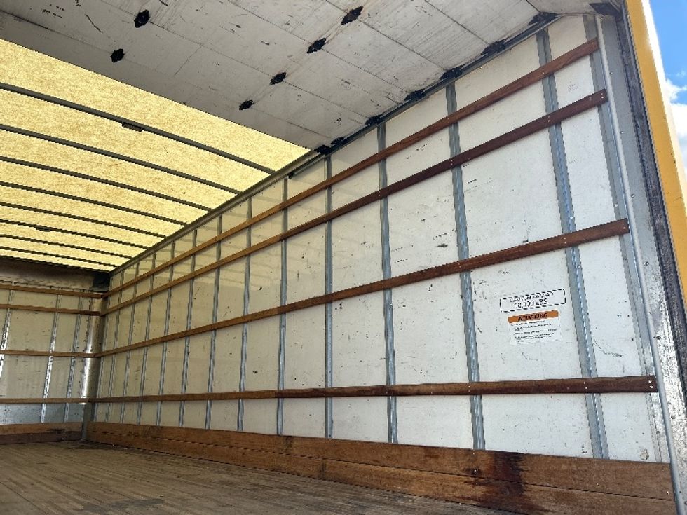 Medium Duty Box Truck-Light and Medium Duty Trucks-International-2021-MV607-Phoenix-AZ-214,691\n\t\tmiles-$ 40,250 - Image 11