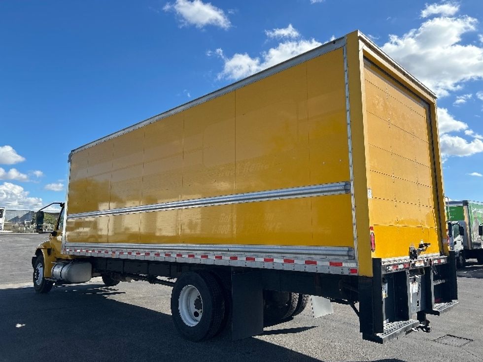 Medium Duty Box Truck-Light and Medium Duty Trucks-International-2021-MV607-Phoenix-AZ-214,691\n\t\tmiles-$ 40,250 - Image 6