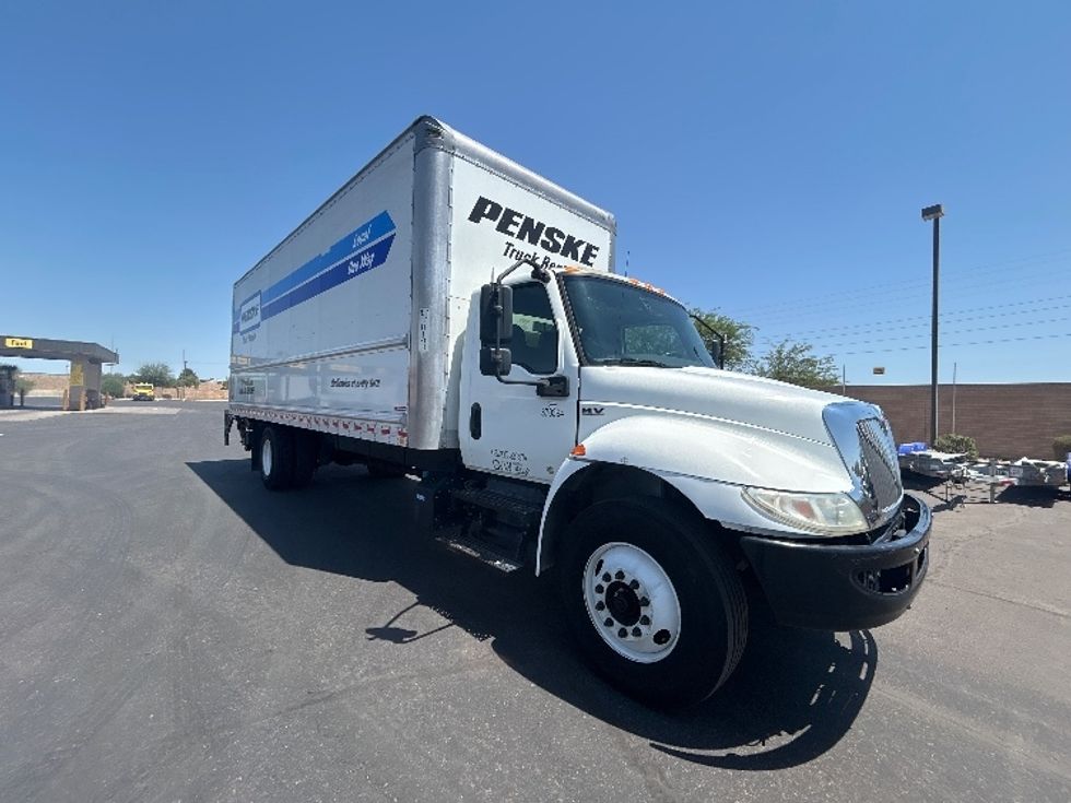 Medium Duty Box Truck-Light and Medium Duty Trucks-International-2021-MV607-Phoenix-AZ-217,227\n\t\tmiles-$ 53,250 - Image 1