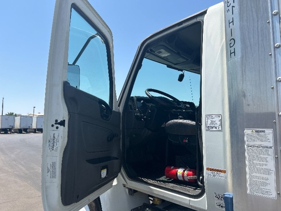 Medium Duty Box Truck-Light and Medium Duty Trucks-International-2021-MV607-Phoenix-AZ-217,227\n\t\tmiles-$ 53,250 - Image 16