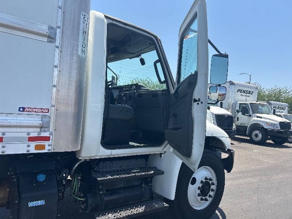 Medium Duty Box Truck-Light and Medium Duty Trucks-International-2021-MV607-Phoenix-AZ-217,227\n\t\tmiles-$ 53,250 - Image 20