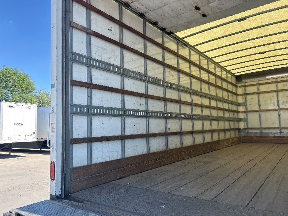 Medium Duty Box Truck-Light and Medium Duty Trucks-International-2021-MV607-Phoenix-AZ-217,737\n\t\tmiles-$ 53,250 - Image 11