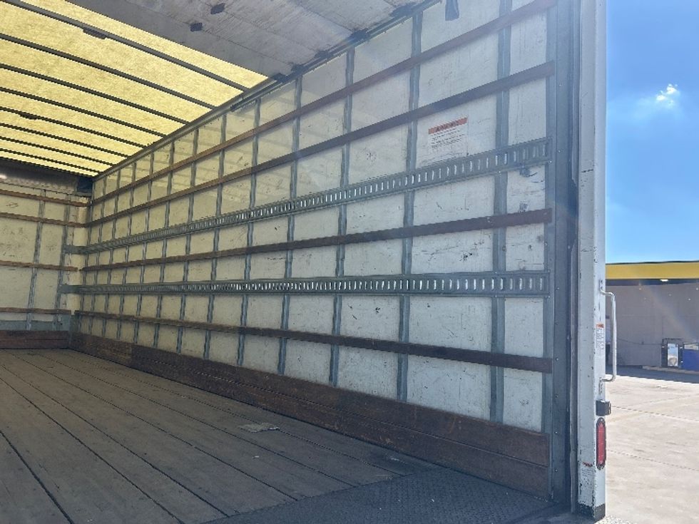 Medium Duty Box Truck-Light and Medium Duty Trucks-International-2021-MV607-Phoenix-AZ-217,737\n\t\tmiles-$ 53,250 - Image 12