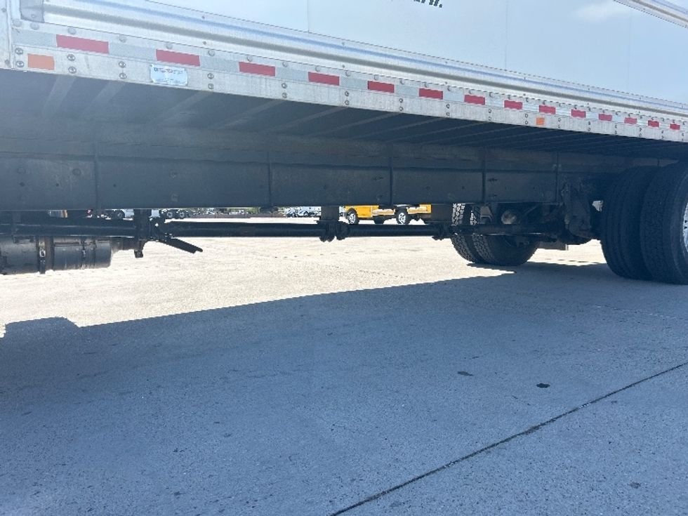Medium Duty Box Truck-Light and Medium Duty Trucks-International-2021-MV607-Phoenix-AZ-217,737\n\t\tmiles-$ 53,250 - Image 5