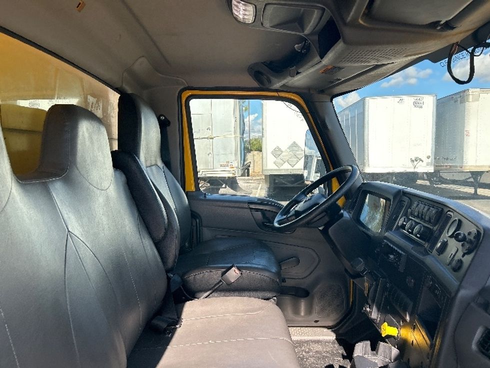 Medium Duty Box Truck-Light and Medium Duty Trucks-International-2021-MV607-Phoenix-AZ-221,047\n\t\tmiles-$ 39,250 - Image 19