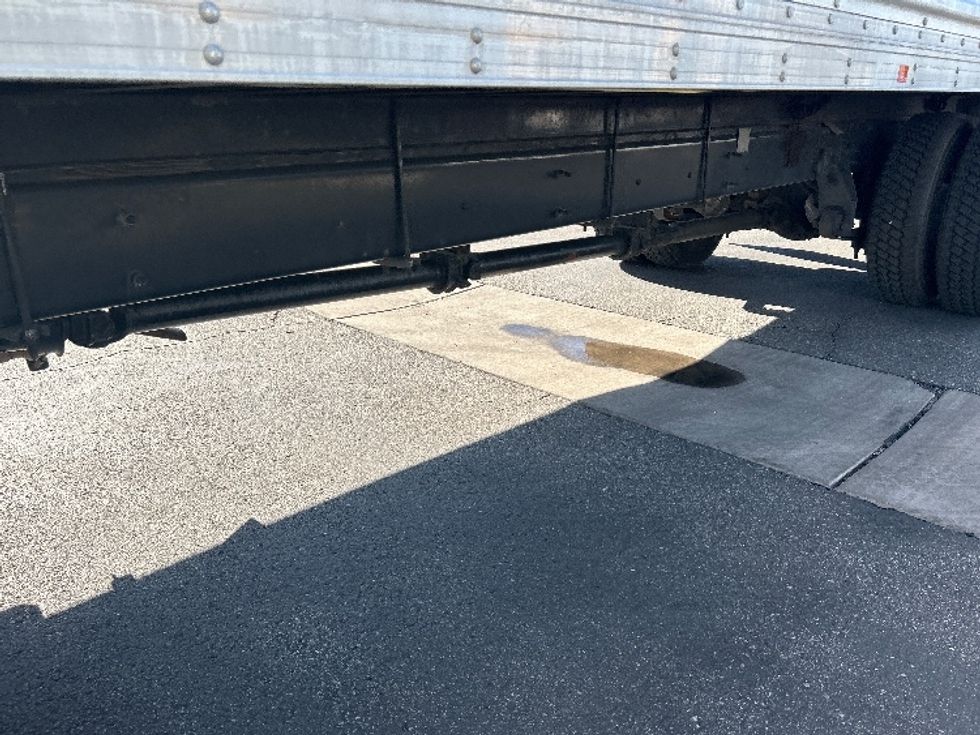 Medium Duty Box Truck-Light and Medium Duty Trucks-International-2021-MV607-Phoenix-AZ-221,047\n\t\tmiles-$ 39,250 - Image 5