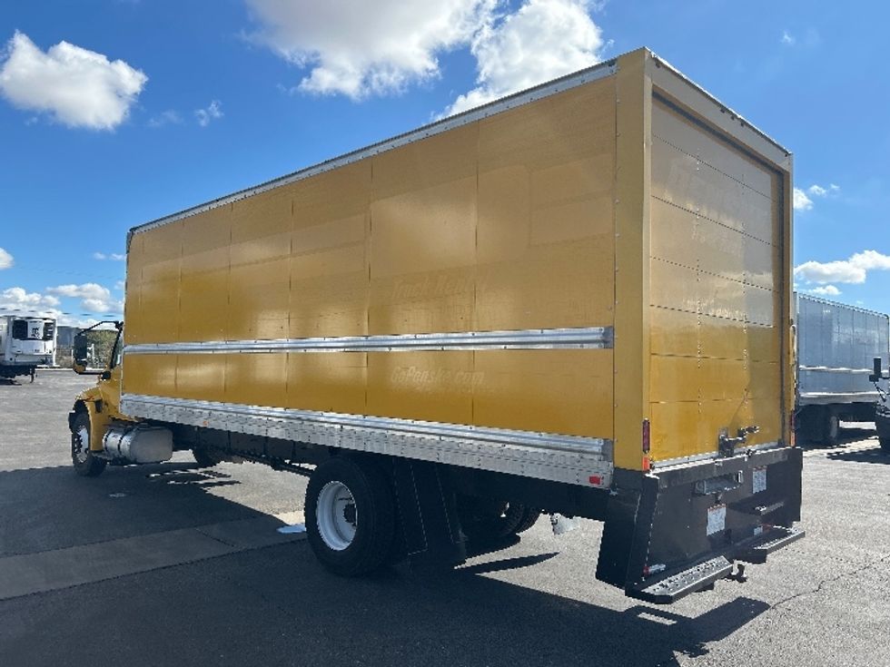 Medium Duty Box Truck-Light and Medium Duty Trucks-International-2021-MV607-Phoenix-AZ-221,047\n\t\tmiles-$ 39,250 - Image 6