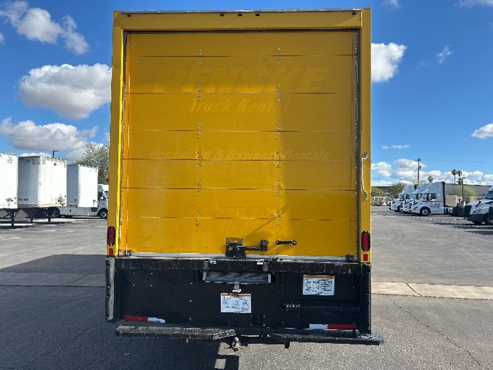 Medium Duty Box Truck-Light and Medium Duty Trucks-International-2021-MV607-Phoenix-AZ-221,047\n\t\tmiles-$ 39,250 - Image 7