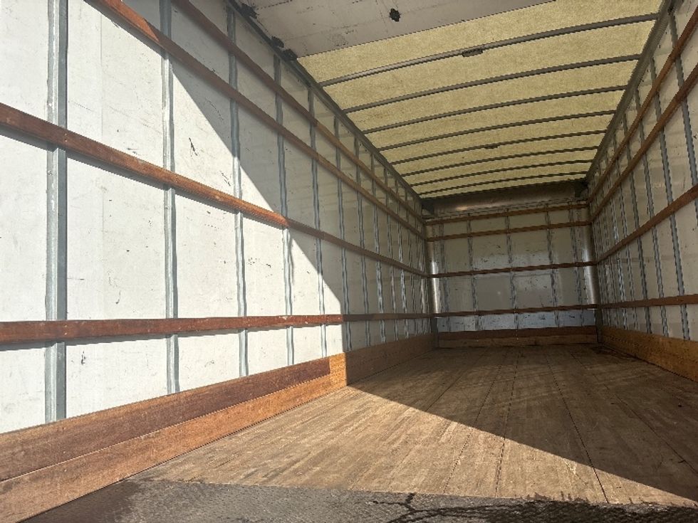 Medium Duty Box Truck-Light and Medium Duty Trucks-International-2021-MV607-Phoenix-AZ-225,329\n\t\tmiles-$ 34,500 - Image 11