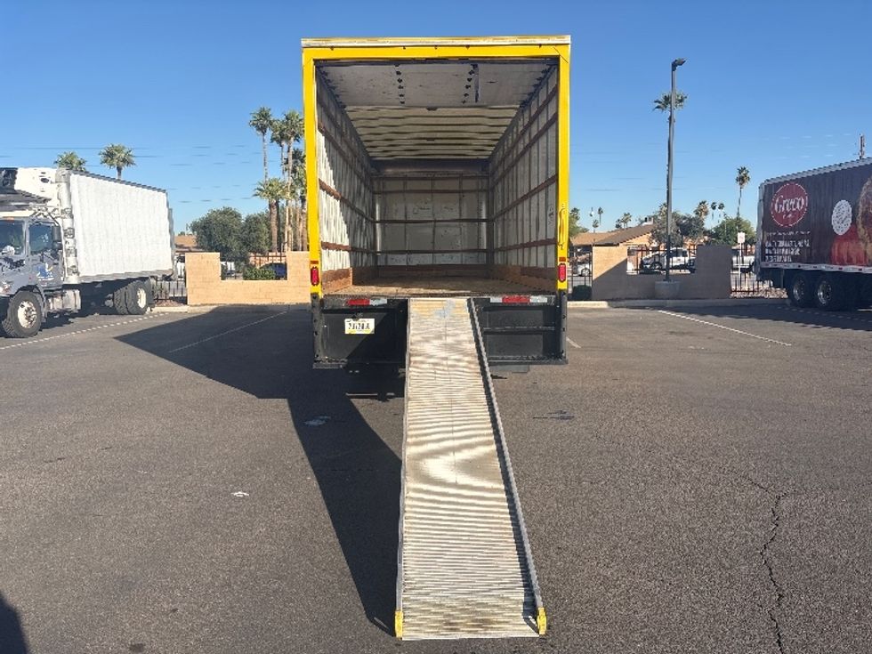 Medium Duty Box Truck-Light and Medium Duty Trucks-International-2021-MV607-Phoenix-AZ-225,329\n\t\tmiles-$ 34,500 - Image 9