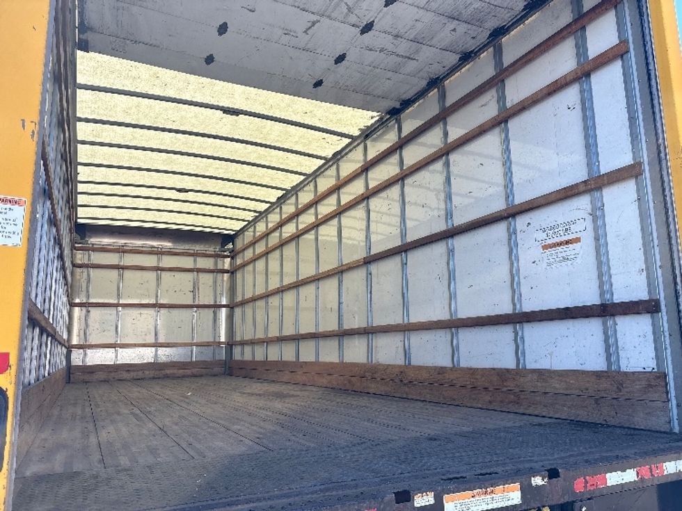 Medium Duty Box Truck-Light and Medium Duty Trucks-International-2021-MV607-Phoenix-AZ-226,989\n\t\tmiles-$ 28,750 - Image 11