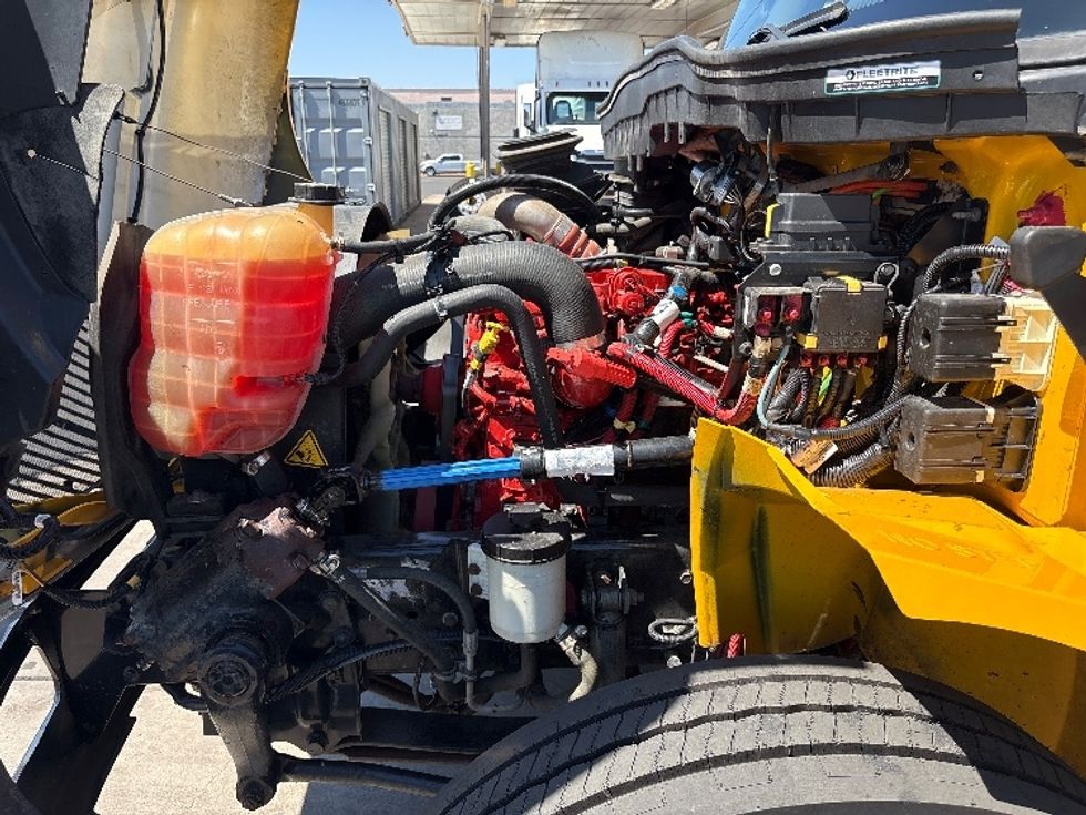 Medium Duty Box Truck-Light and Medium Duty Trucks-International-2021-MV607-Phoenix-AZ-226,989\n\t\tmiles-$ 28,750 - Image 23