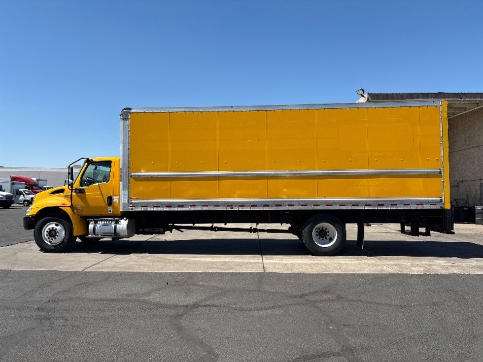 Medium Duty Box Truck-Light and Medium Duty Trucks-International-2021-MV607-Phoenix-AZ-226,989\n\t\tmiles-$ 28,750 - Image 4