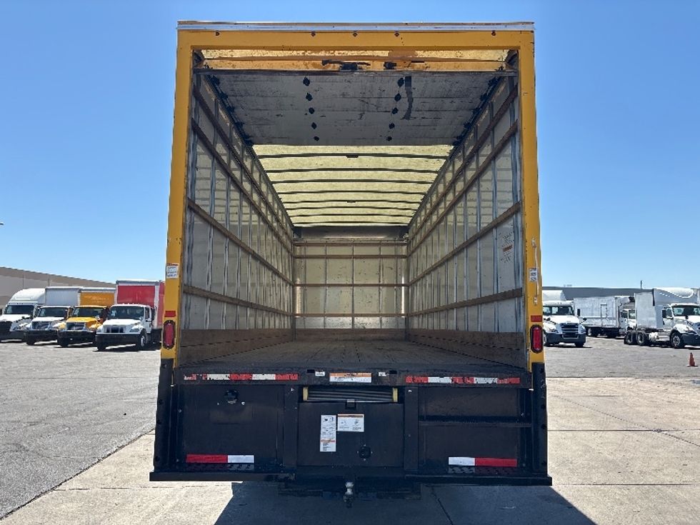 Medium Duty Box Truck-Light and Medium Duty Trucks-International-2021-MV607-Phoenix-AZ-226,989\n\t\tmiles-$ 28,750 - Image 8