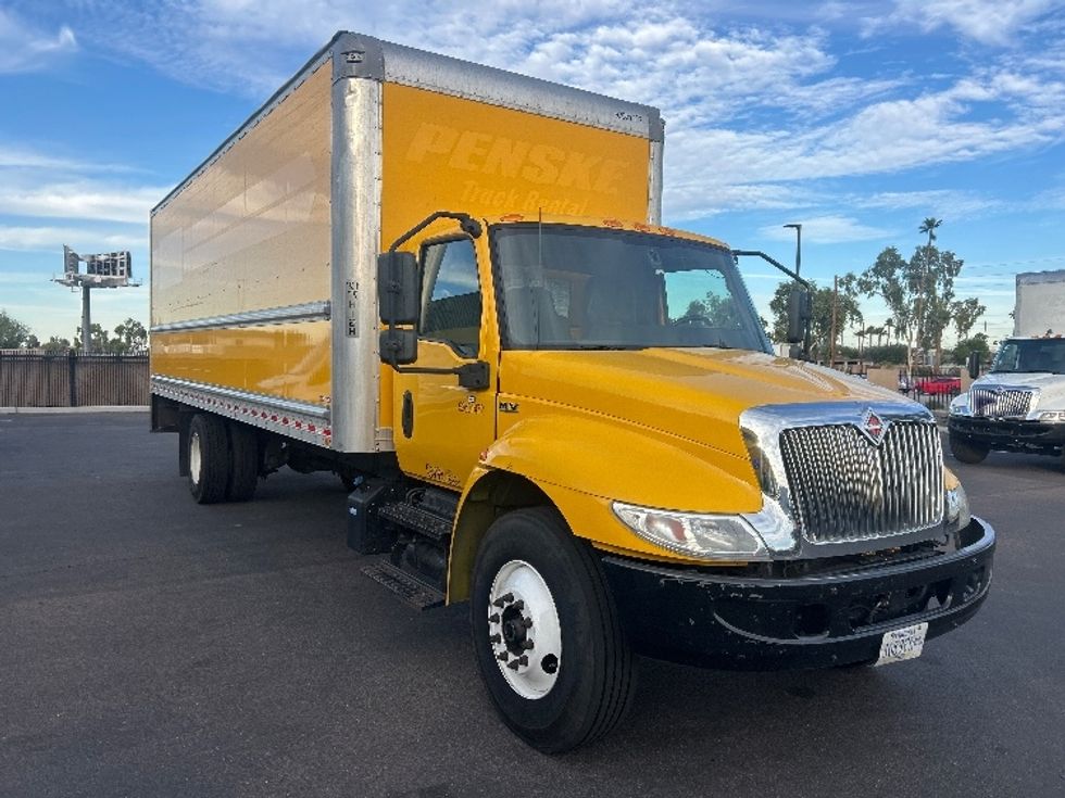Medium Duty Box Truck-Light and Medium Duty Trucks-International-2021-MV607-Phoenix-AZ-228,069\n\t\tmiles-$ 38,250 - Image 1