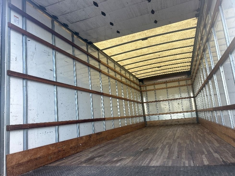 Medium Duty Box Truck-Light and Medium Duty Trucks-International-2021-MV607-Phoenix-AZ-228,069\n\t\tmiles-$ 38,250 - Image 11