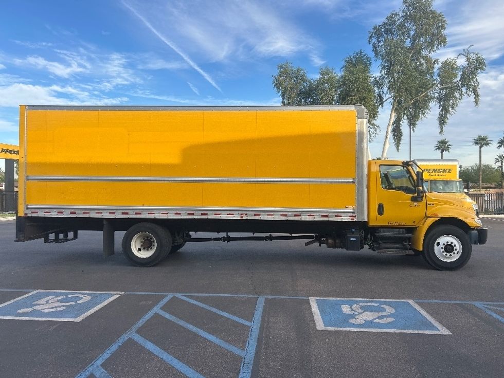 Medium Duty Box Truck-Light and Medium Duty Trucks-International-2021-MV607-Phoenix-AZ-228,069\n\t\tmiles-$ 38,250 - Image 15